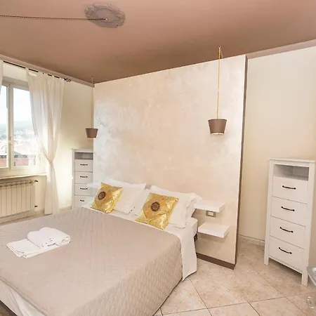 Homes In - Young Apartment *